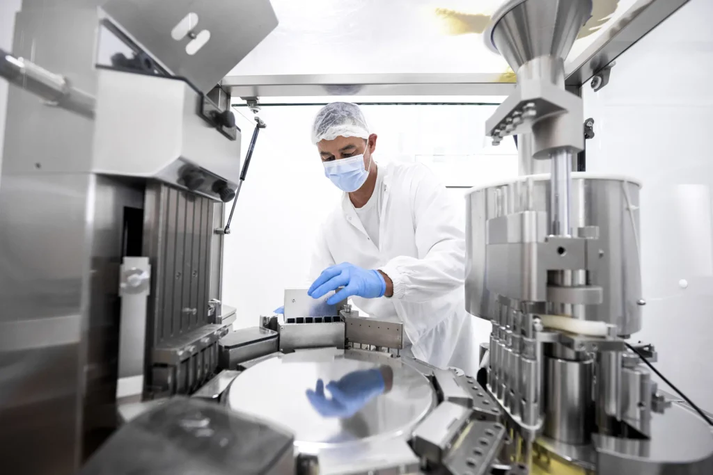 Class 1000 clean room assembly 2